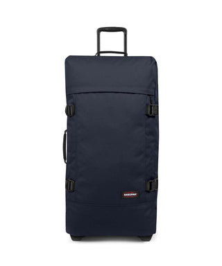 Eastpak Tranverz Stor Resväska - Triple Denim, fotad mot en vit bakgrund.