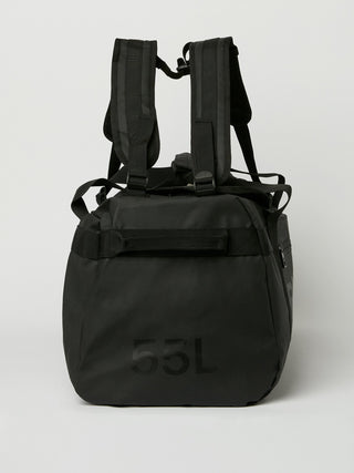 Björn Borg Duffle Bag 55L - Black Beauty, fotad mot en ljusgrå bakgrund
