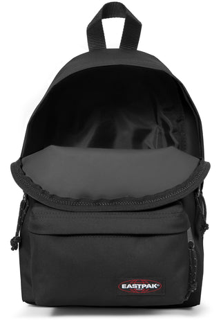 Eastpak ORBIT Ryggsäck - Black, fotad mot en vit bakgrund.