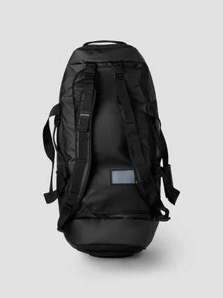 Björn Borg Travel Duffle Bag 120L - Black Beauty, fotad mot en ljusgrå bakgrund