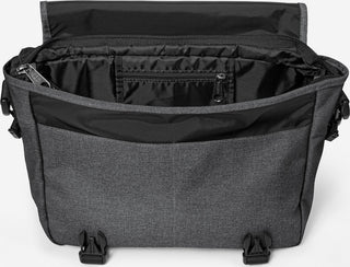 Eastpak JR Axelremsväska - Black Denim, fotad mot en vit bakgrund.