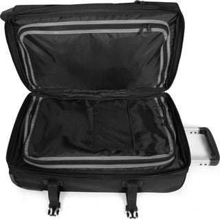 Eastpak Transit'R S Kabinväska - Black, fotad mot en vit bakgrund.