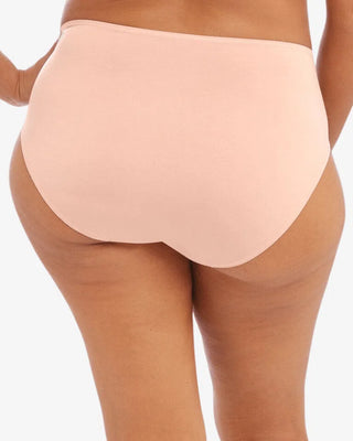 Bild bakifrån av Elomi Smooth Full Brief trosa i beige, med fokus på den fulltäckande designen och det hållbara, andningsbara TENCEL™ Modal-materialet.