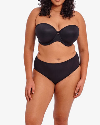 Frontal vy av Elomi Smooth Full Brief trosor i svart, där det slitstarka och andningsbara TENCEL™ Modal-materialet framhävs för att ge både komfort och flexibilitet.