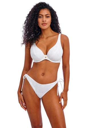 Freya Nomad Nights Uw High Apex Bikini Bh-Topp - Vit snygg bikini topp från Freya