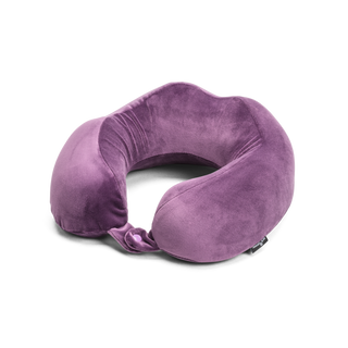 North Pioneer Memory Foam Nackkudde - Lila  fotad mot en vit bakgrund 