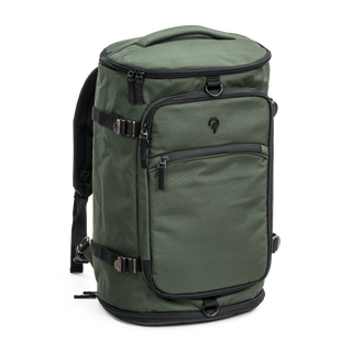 North Pioneer Flygduffelväska 38L - Grön cylindrisk ryggsäck med flera fack, dragkedjor och justerbara axelremmar – perfekt som duffelbag för resa eller träning.