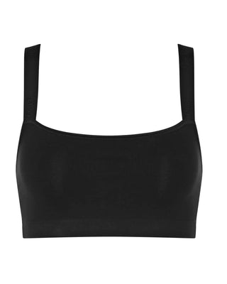 “Frilagd bild av Sloggi GO Casual BH-top i svart – topp i ekologisk bomull med fyrkantig halsringning och elastiskt underbystband.”