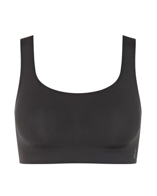 “Frilagd bild av svart Sloggi Zero Feel BH-Top – sömlös topp med lätt stöd, 360° stretch och avtagbara vadderingar i återvunnen mikrofiber.”