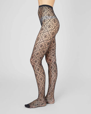  Swedish Stockings Lykke Net Strumpbyxor - Black bilden visar snygga strumpbyxor 