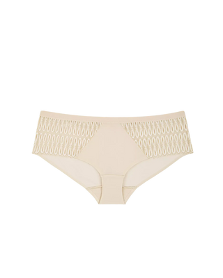 Triumph Aura Spotlight Maxitrosa - Beige Snygg maxitrosa från med härliga mönster och bekvämt material fotad mot en grå bakgrund 