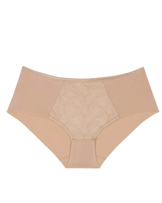 “Frilagd bild av Triumph Hipster Brief – modern hipstermodell med clean-cut-design och mjukt, följsamt material.”