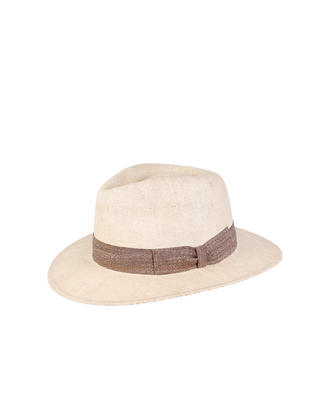 Wigéns Country Hatt - Ljusbeige med Brunmelerat Band  fotad mot en vit bakgrund 