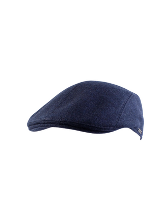 Wigéns Ivy Flat Cap - Marinblå. Fotad mot en vit bakgrund 