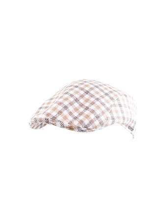 Wigéns Ivy Flat Cap i Linne - Vit Brunrutigt Mönster  herr keps i Linne från Wigéns fotad mot en vit bakgrund snett framifrån 