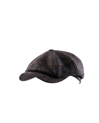 Wigéns Newsboy Classic Keps i Ull - Mörkbrun med Klassiskt Rutmönster, sygg och härlig herr keps fotad mot en vit/grå bakgrund 