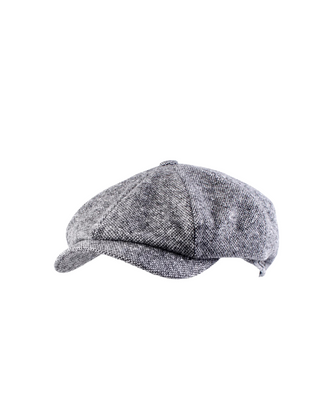 Wigéns Newsboy Retro Keps – Ljusgråmelerad herrkeps från wigéns fotad mot en vit bakgrund