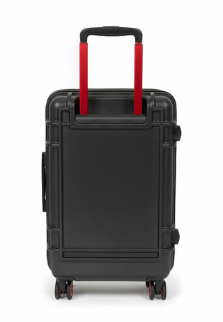 Eastpak Resist'r Zip S Kabinväska - Black, fotad mot en vit bakgrund.