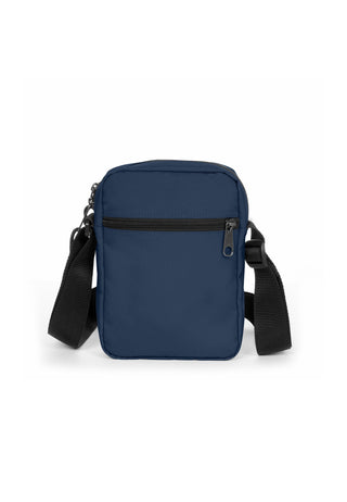 Eastpak The One Crossbodyväska - Nautic Navy, fotad mot en vit bakgrund.