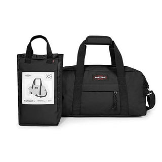 Eastpak Compact+ Duffelbag - Black, fotad mot en vit bakgrund.
