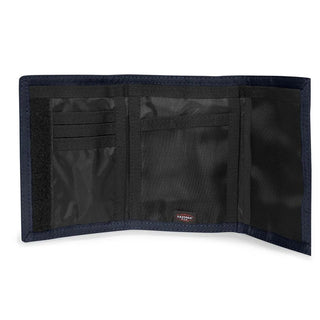 Eastpak Crew Single Plånbok - Ultra Marine, fotad mot en vit bakgrund.