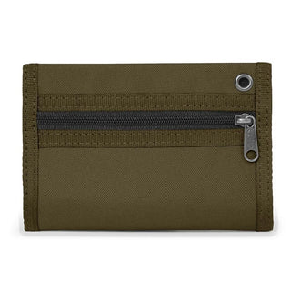 Eastpak Crew Single Plånbok - Army Olive, fotad mot en vit bakgrund.