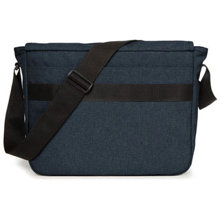 Eastpak Delegate + Axel/datorväska - Triple Denim, fotad mot en vit bakgrund.