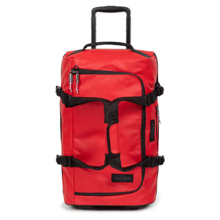 Eastpak Duffel Pack S Kabinväska Med Hjul - Tarp Red, fotad mot en vit bakgrund.