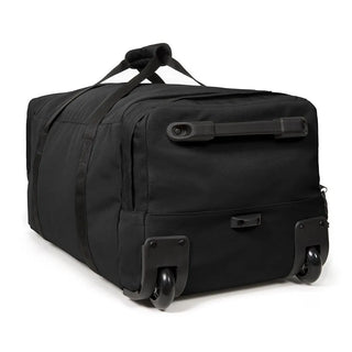 Eastpak Leatherface M +  Resväska/Duffelbag 69L - Black, fotad mot en vit bakgrund.