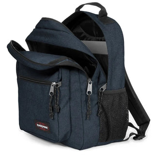 Eastpak Morius Ryggsäck - Triple Denim, fotad mot en vit bakgrund.