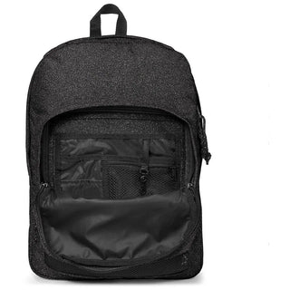Eastpak Pinacle Ryggsäck - Spark Black, fotad mot en vit bakgrund.