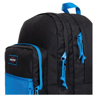Eastpak Pinacle Ryggsäck - Kontrast Bubble, fotad mot en vit bakgrund.