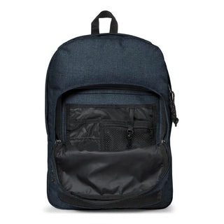 Eastpak Pinacle Ryggsäck - Triple Denim, fotad mot en vit bakgrund.