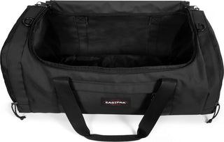 Eastpak Reader M+ Duffelbag - Black, fotad mot en vit bakgrund.