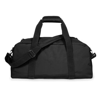 Eastpak Stand+ Duffelbag 34L - Black, fotad mot en vit bakgrund.