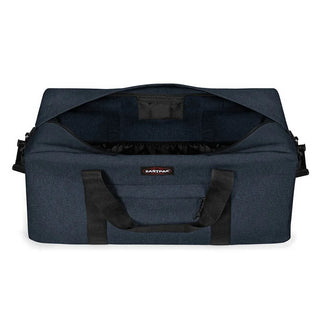 Eastpak Terminal+ Duffelbag 96L - Black Denim, fotad mot en vit bakgrund.