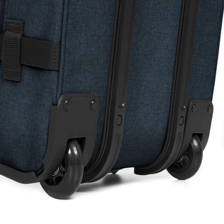 Eastpak Transit'R S Kabinväska -  Triple Denim, fotad mot en vit bakgrund.