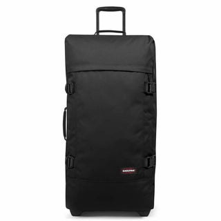 Eastpak Tranverz Stor Resväska - Black, fotad mot en vit bakgrund.