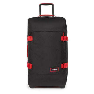 Eastpak Tranverz Stor Resväska - Kontrast Scarlet, fotad mot en vit bakgrund.