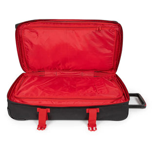 Eastpak Tranverz Stor Resväska - Kontrast Scarlet, fotad mot en vit bakgrund.
