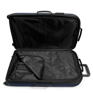 Eastpak Tranzshell Stor Resväska 77cm - Ultra Marine, fotad mot en vit bakgrund.