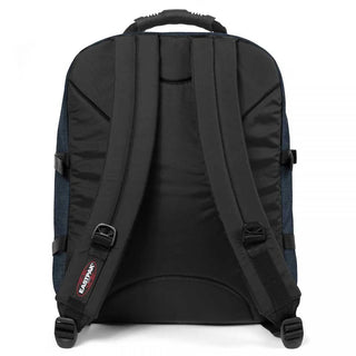Eastpak Ultimate Ryggsäck - Triple Denim, fotad mot en vit bakgrund.