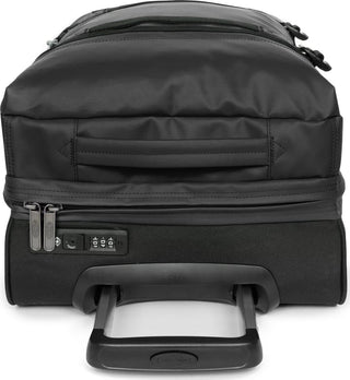 Eastpak Transit'R S Kabinväska -  Tarp Black, fotad mot en vit bakgrund.