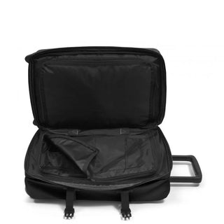 Eastpak Strapverz Kabinväska 51cm - Black, fotad mot en vit bakgrund.