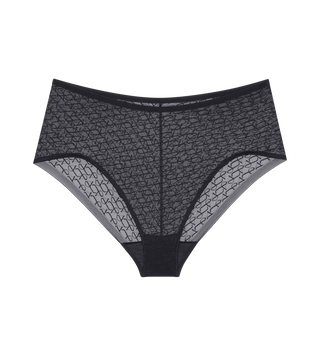 Signature Lace svart maxitrosa med kurvad design och spetsdetaljer, frilagd mot vit bakgrund.